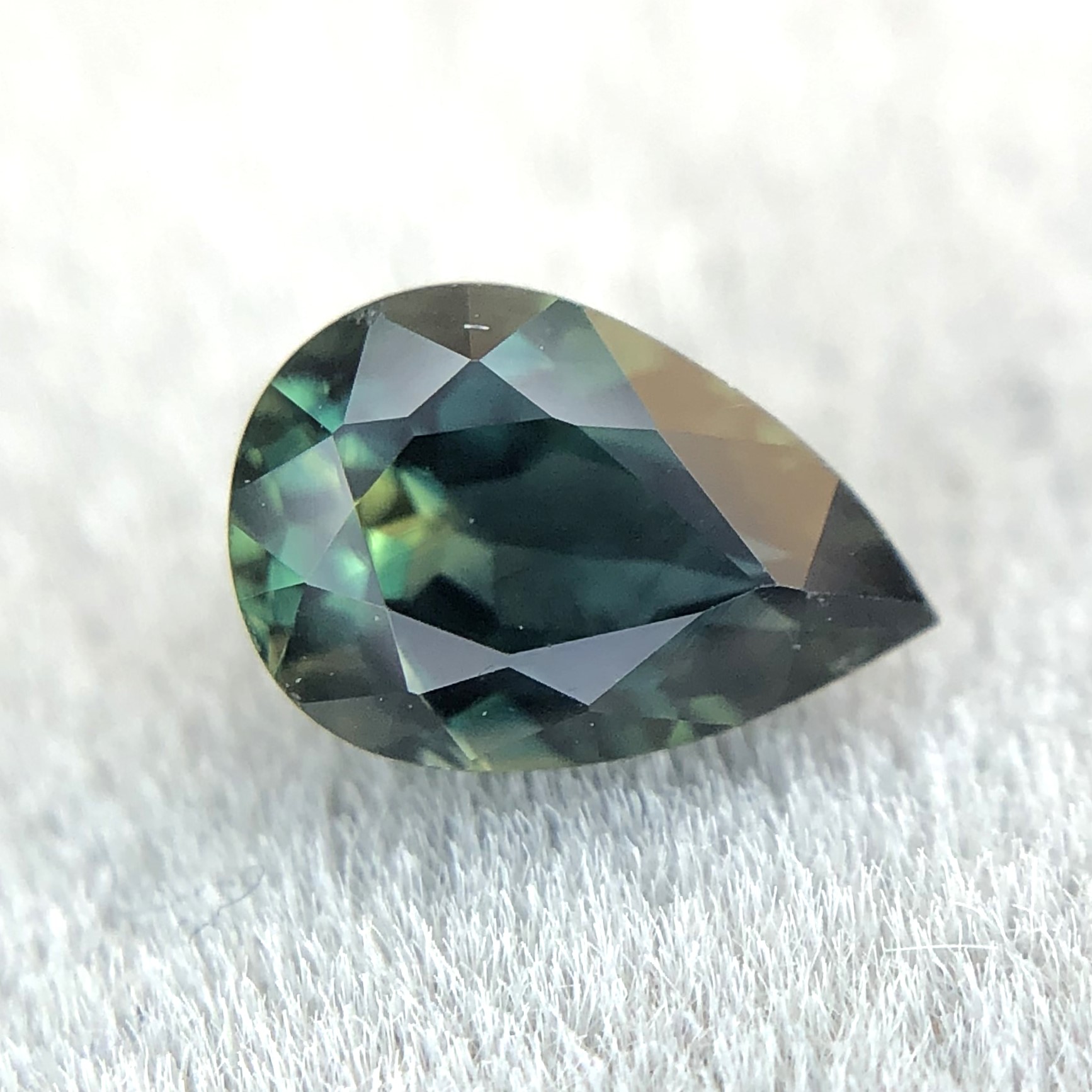 0.60ct Pear Mixed Cut Sapphire 0.60ct Pear Mixed Cut Sapphire