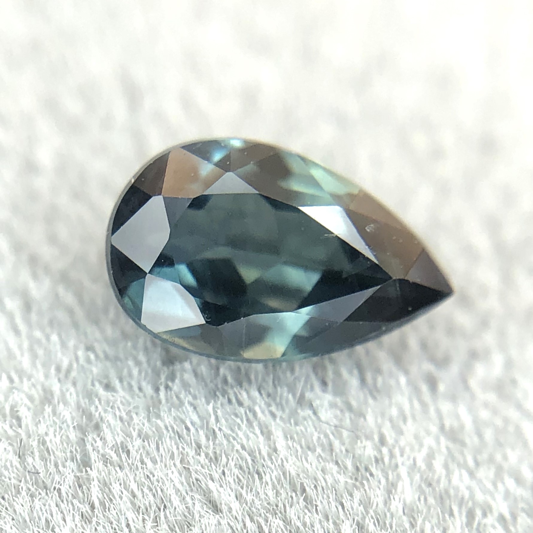 0.47ct Pear Mixed Cut Sapphire 0.47ct Pear Mixed Cut Sapphire