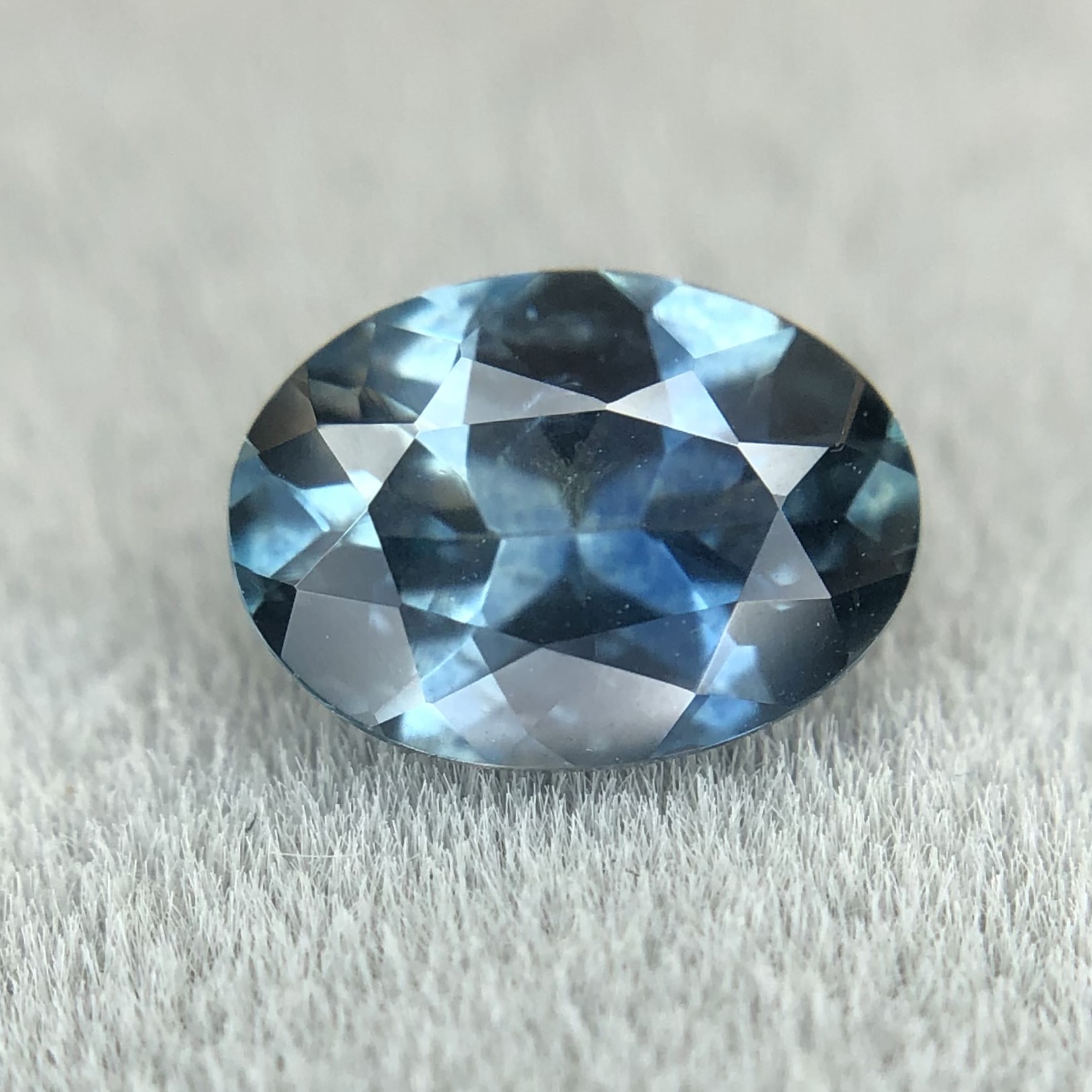 0.84ct Oval Mixed Cut Sapphire