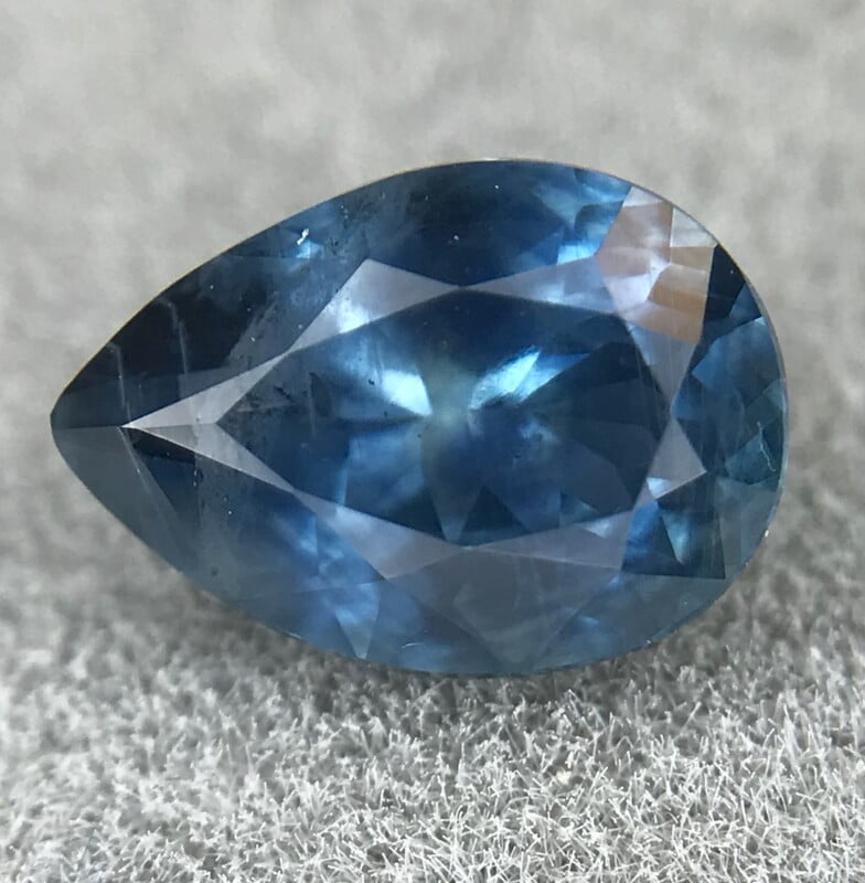 0.80ct Pear Brilliant Cut Sapphire