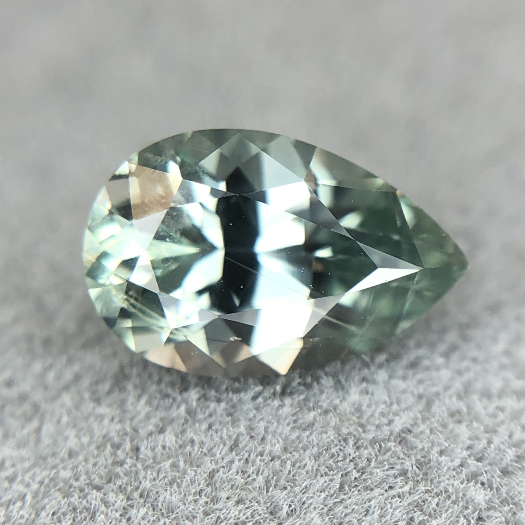 1.04ct Pear Mixed Cut Sapphire 1.04ct Pear Mixed Cut Sapphire