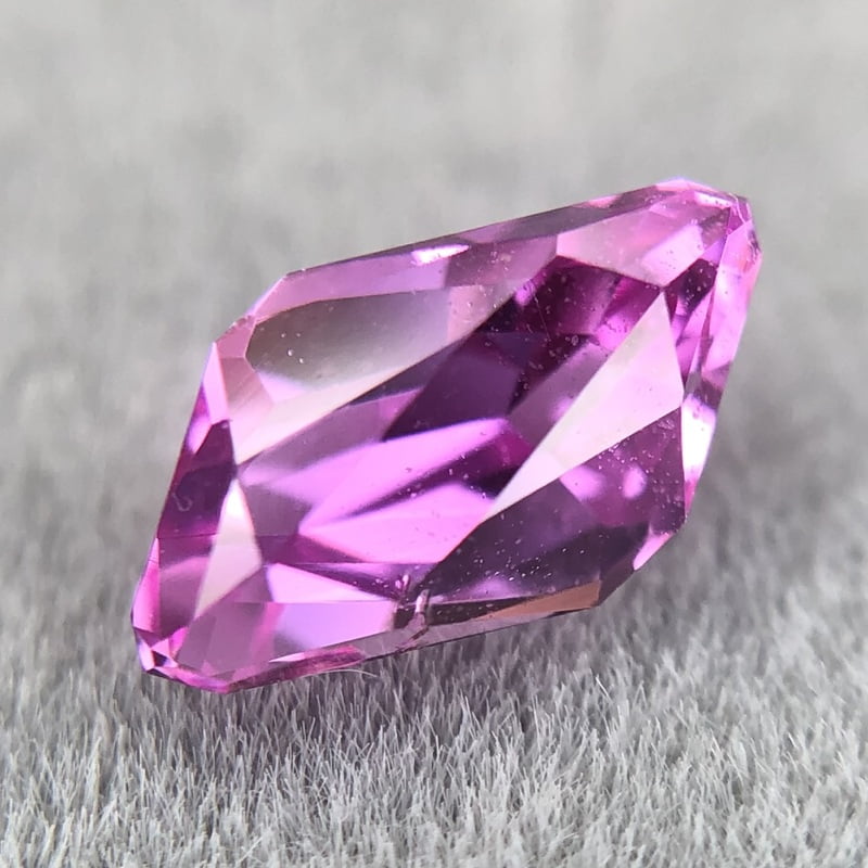 1.01ct Fancy Step Cut Sapphire 1.01ct Fancy Step Cut Sapphire