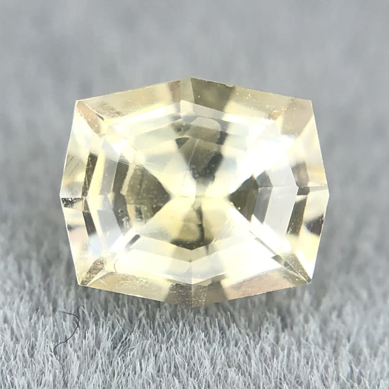 0.84ct Fancy Step Cut Sapphire 0.84ct Fancy Step Cut Sapphire