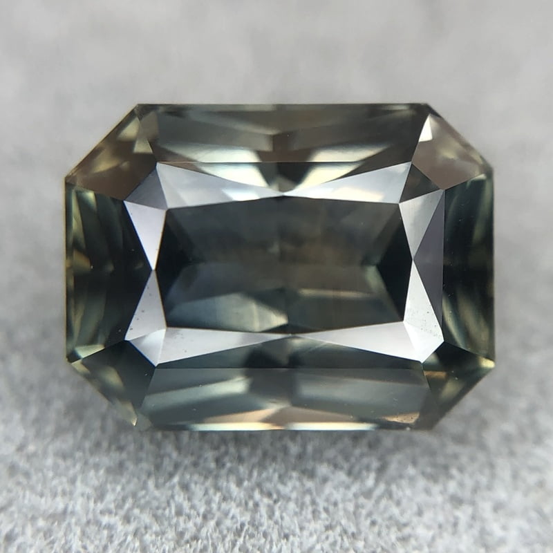 3.25ct Radiant Brilliant Cut Sapphire 3.25ct Radiant Brilliant Cut Sapphire