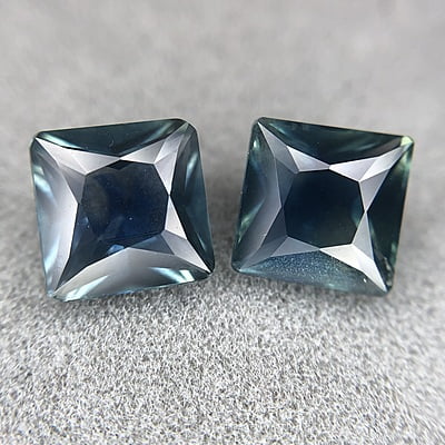 2.49ct Princess Brilliant Cut Sapphire Pair 2.49ct Princess Brilliant Cut Sapphire Pair