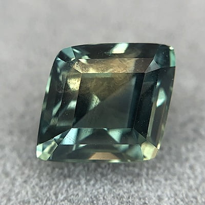 1.57ct Fancy Step Cut Sapphire 1.57ct Fancy Step Cut Sapphire