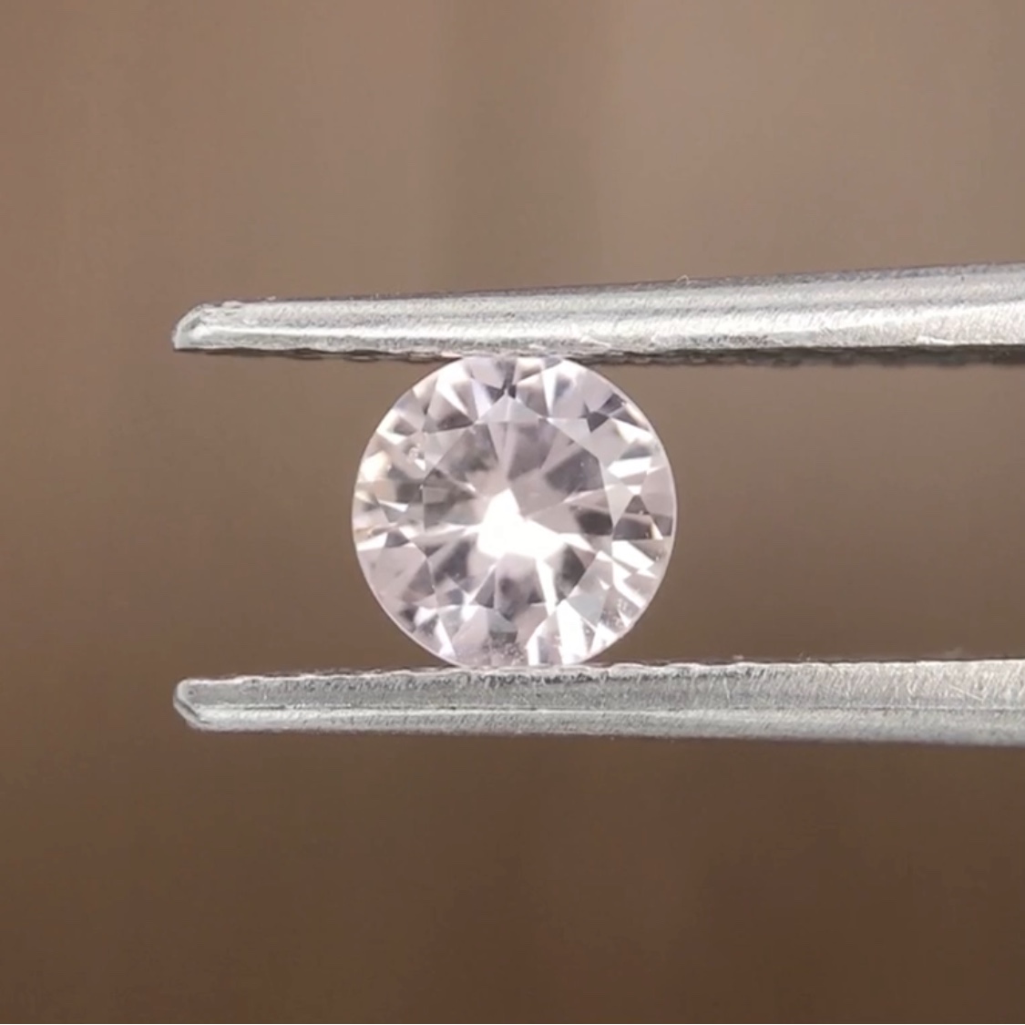 0.51ct Round Brilliant Cut Sapphire 0.51ct Round Brilliant Cut Sapphire