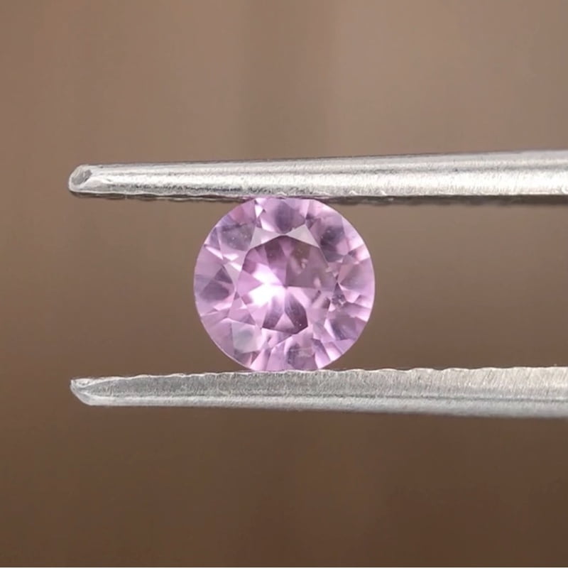 0.46ct Round Brilliant Cut Sapphire 0.46ct Round Brilliant Cut Sapphire
