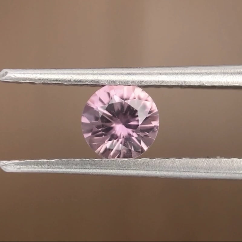 0.55ct Round Brilliant Cut Sapphire 0.55ct Round Brilliant Cut Sapphire
