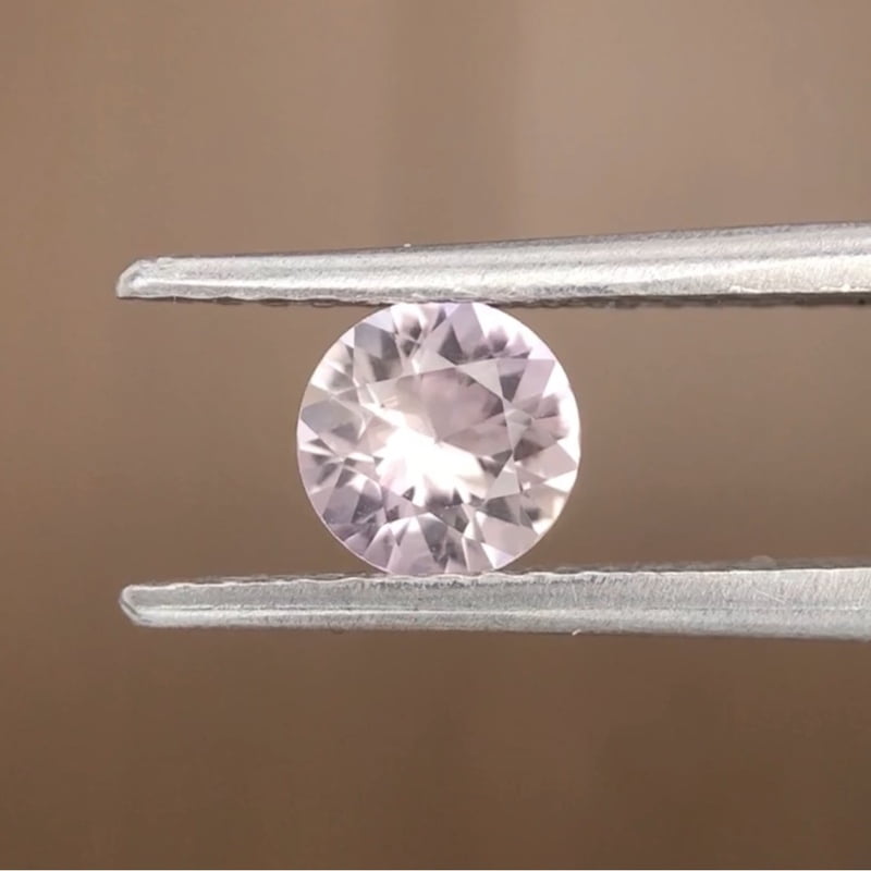 0.49ct Round Brilliant Cut Sapphire 0.49ct Round Brilliant Cut Sapphire