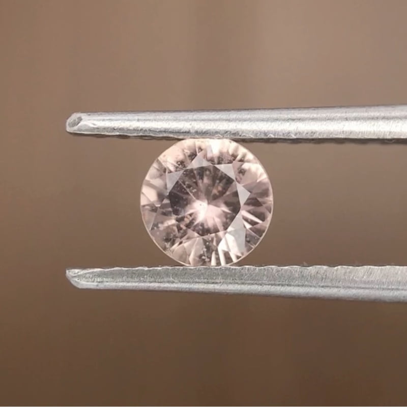 0.53ct Round Brilliant Cut Sapphire 0.53ct Round Brilliant Cut Sapphire