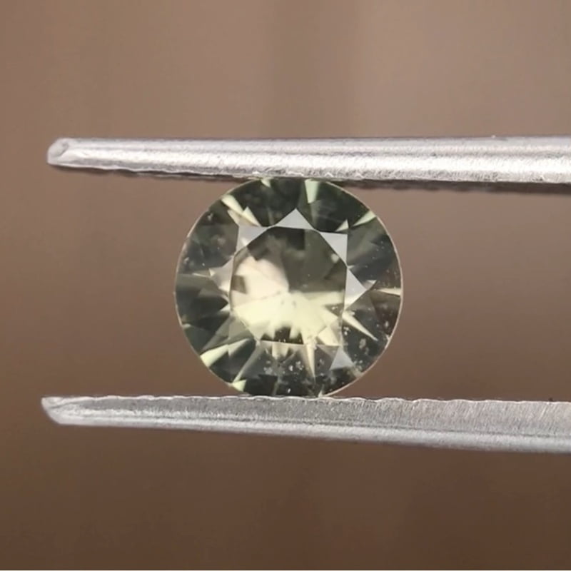 0.86ct Round Brilliant Cut Sapphire 0.86ct Round Brilliant Cut Sapphire