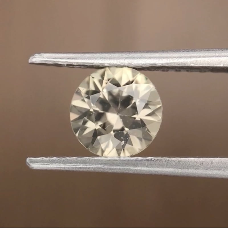 1.16ct Round Brilliant Cut Sapphire 1.16ct Round Brilliant Cut Sapphire