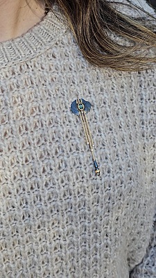 'Continuum' Stick Pin 'Continuum' Stick Pin