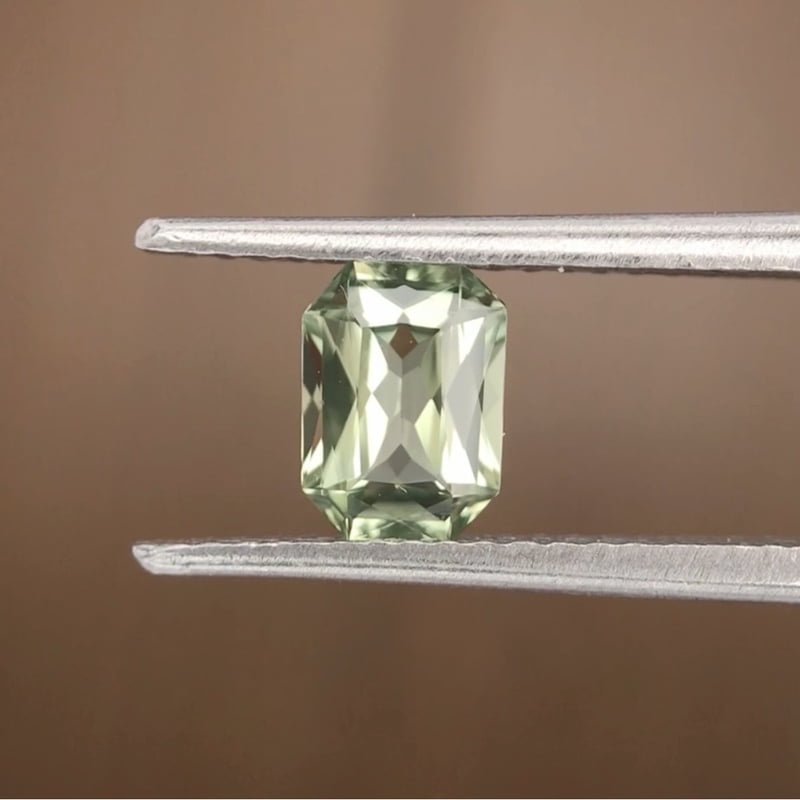 0.89ct Radiant Brilliant Cut Sapphire 0.89ct Radiant Brilliant Cut Sapphire