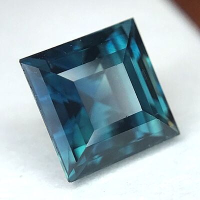 2.04ct Princess Brilliant Cut Sapphire 2.04ct Princess Brilliant Cut Sapphire